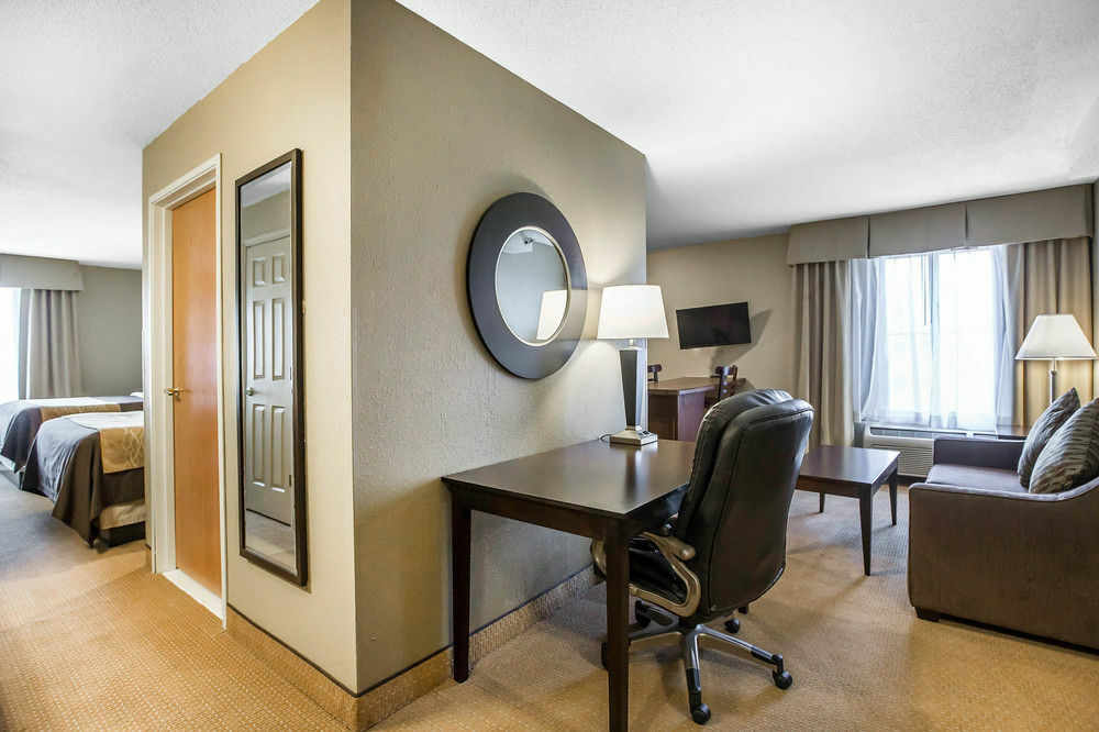 Comfort Inn & Suites Near Tinley Park Amphitheater Extérieur photo
